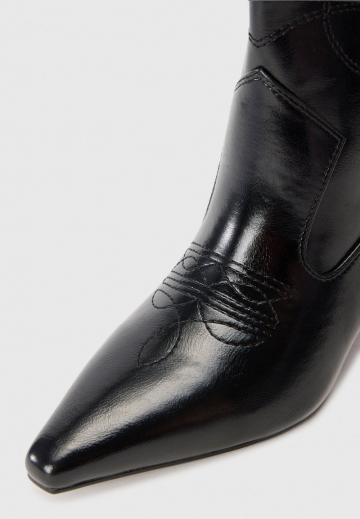 Ковбойские сапожки