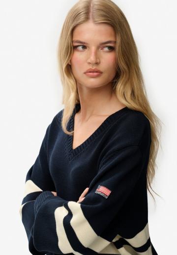 Пуловер в полоску