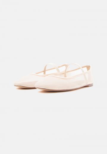 Спортивные балетки