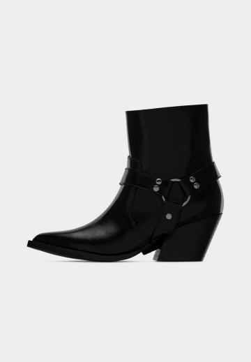 Ковбойские сапожки