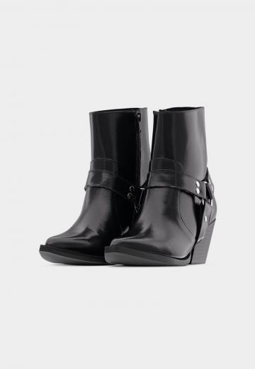 Ковбойские сапожки