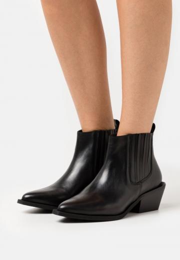 Ботинки челси