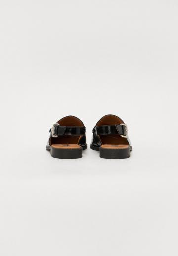 Полуботинки