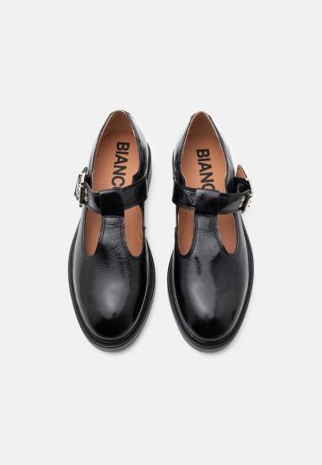 Полуботинки