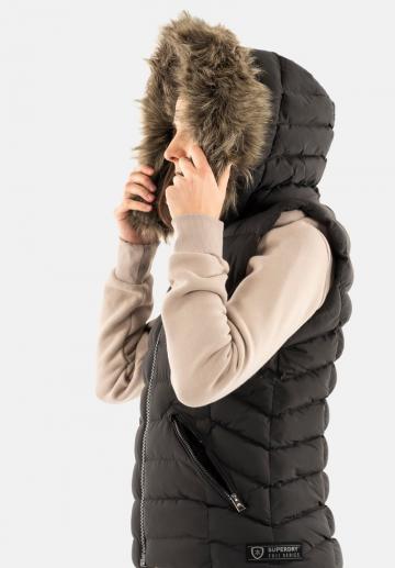 Пуховой жилет