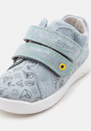 Детская обувь