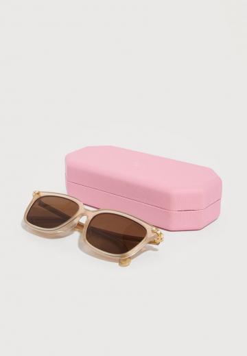 Солнечные очки