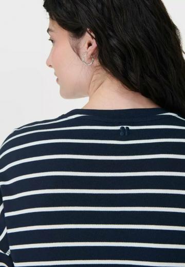 Спортивная толстовка