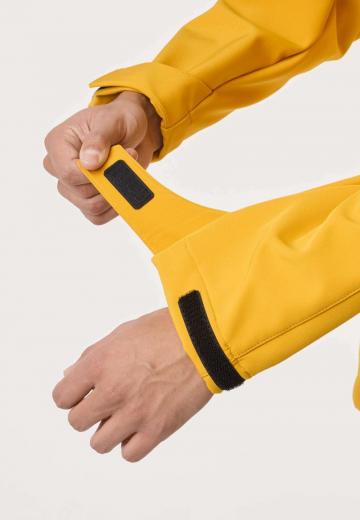 Спортивная куртка