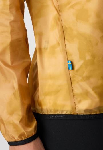 Спортивная куртка