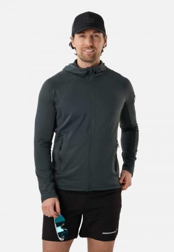 Спортивная кофта