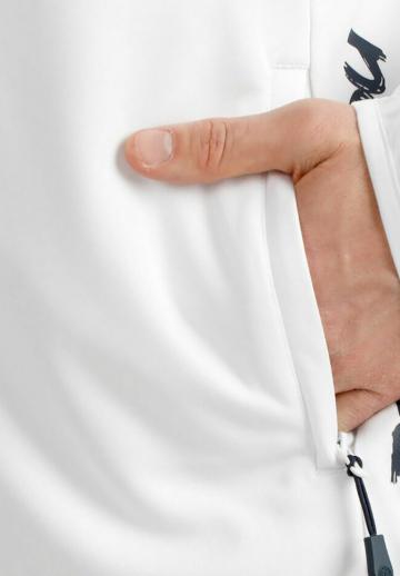 Спортивная куртка