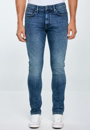 Узкие джинсы