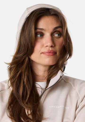 Спортивная толстовка