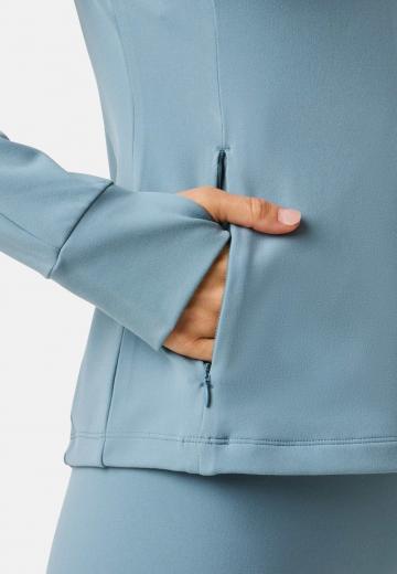 Спортивная куртка