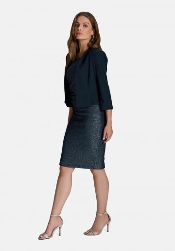 Короткий блейзер