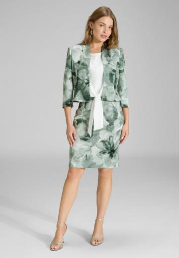 Короткий блейзер