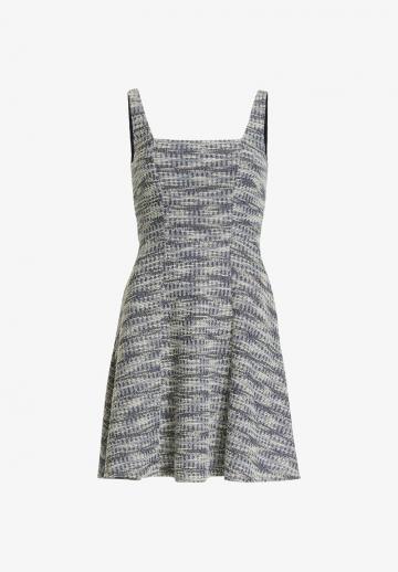 Короткое платье