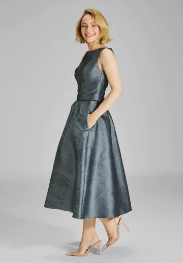 Блузка без рукавов