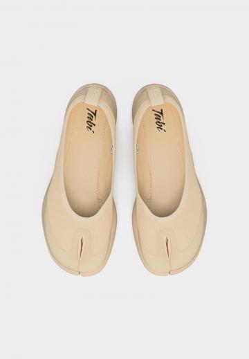 Спортивные балетки