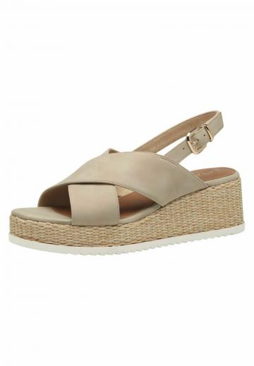 Босоножки на танкетке