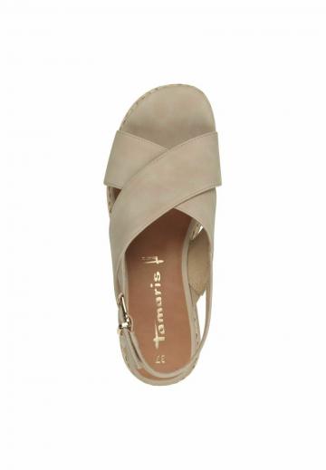 Босоножки на танкетке