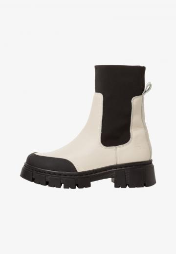 Широкие сапоги