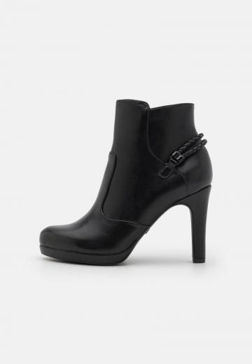 Полусапожки на высоком каблуке