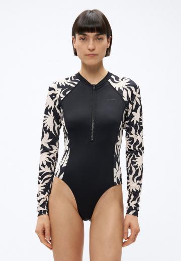 Слитный купальник