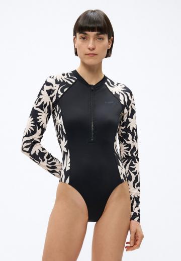 Слитный купальник