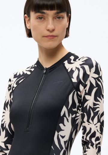 Слитный купальник