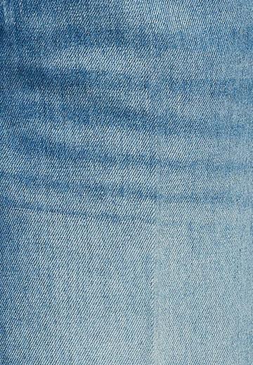 Короткие джинсы