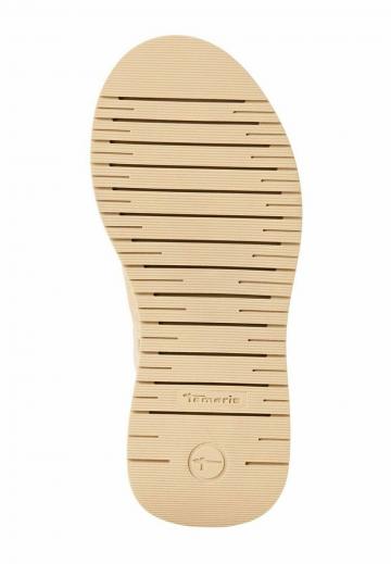 Босоножки на танкетке