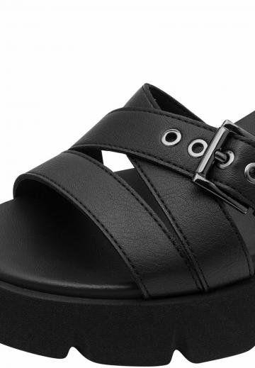 Босоножки на танкетке