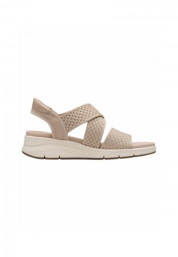 Босоножки на танкетке