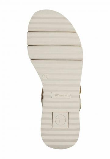 Босоножки на танкетке