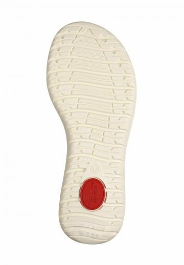 Босоножки на танкетке