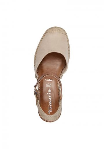 Босоножки на танкетке