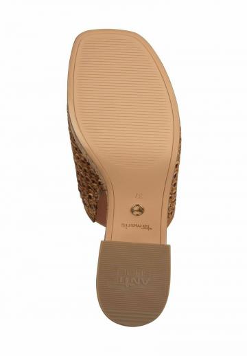 Босоножки на каблуке