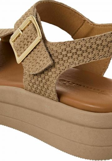 Босоножки на платформе