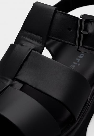 Босоножки на платформе