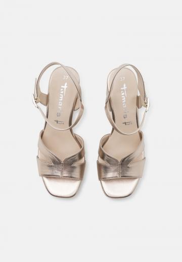 Босоножки на платформе