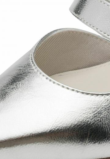 Туфли с ремешком