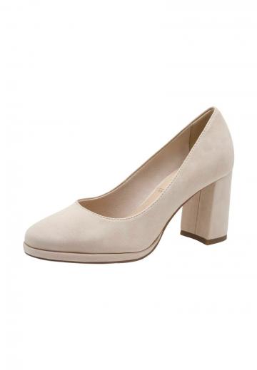 Туфли с высоким носом