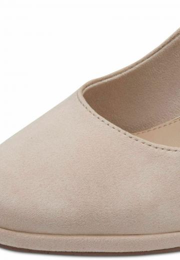 Туфли с высоким носом