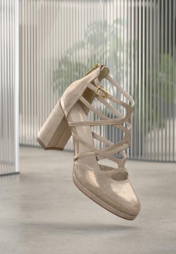 Туфли с ремешком