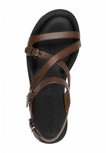 Босоножки на танкетке