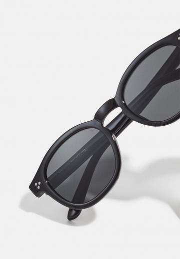 Солнечные очки