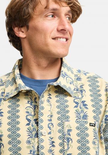 Рубашка с коротким рукавом