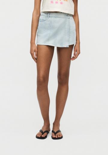 Джинсовые шорты